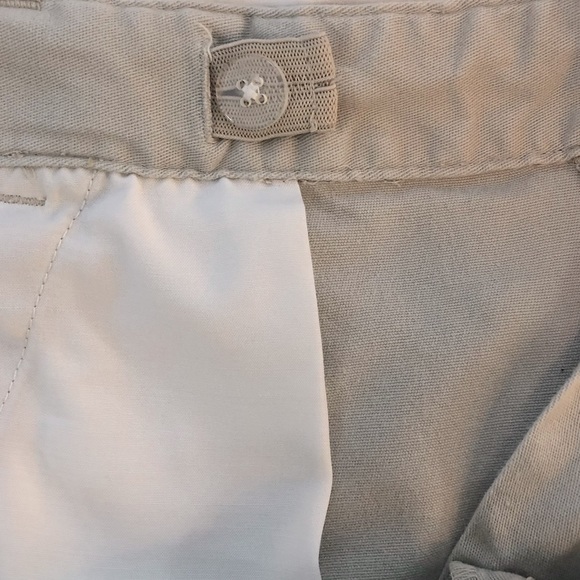 Khaki Shorts Size 16.5 - Picture 8 of 10